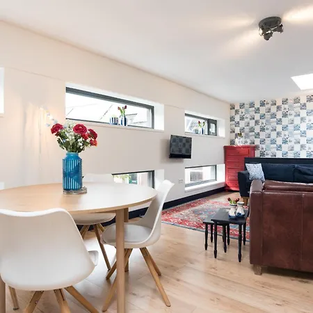 Pakhuis Achter - Rustig Gelegen Vlakbij Amsterdam, Strand & Zaanse Schans * Wormerveer